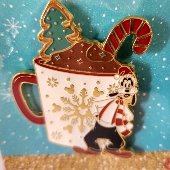 Loungefly Disney Goofy Peppermint Mocha Pin Hidden Mickey Enamel Pin Badge 2022 - Picture 2 of 3
